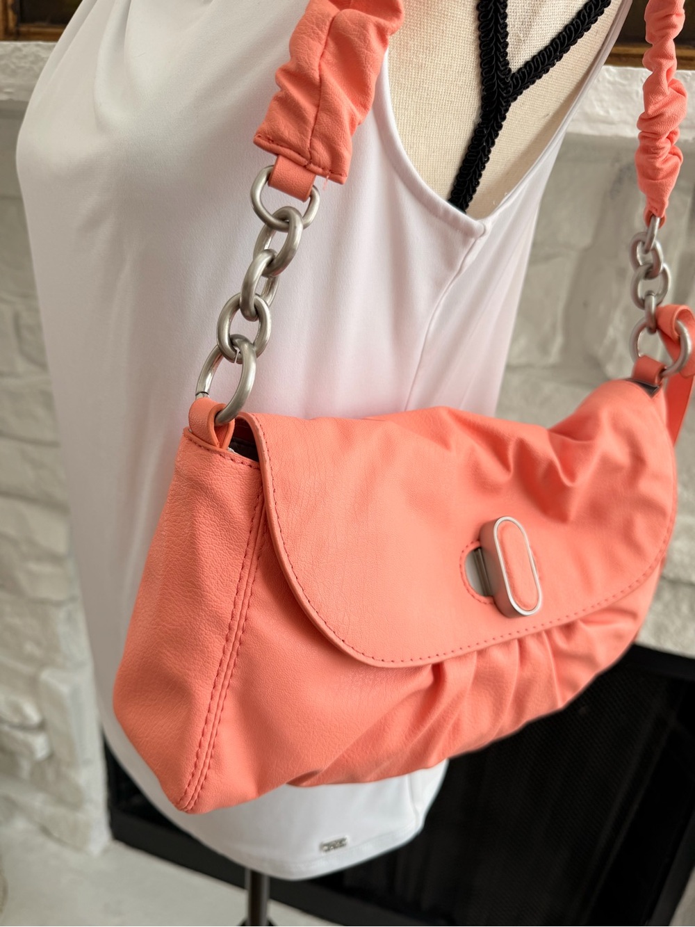 Calvin Klein Canna Coral Turnlock Ruched Shoulder Bag Retro Y2K - Picture 2 of 10